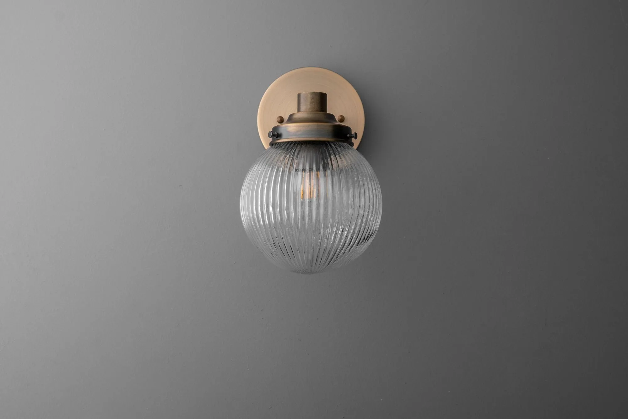 Glorica Glass Aged Brass Wall Sconce - Ribbed Glass Shade Industrial Style Lighting KL1518