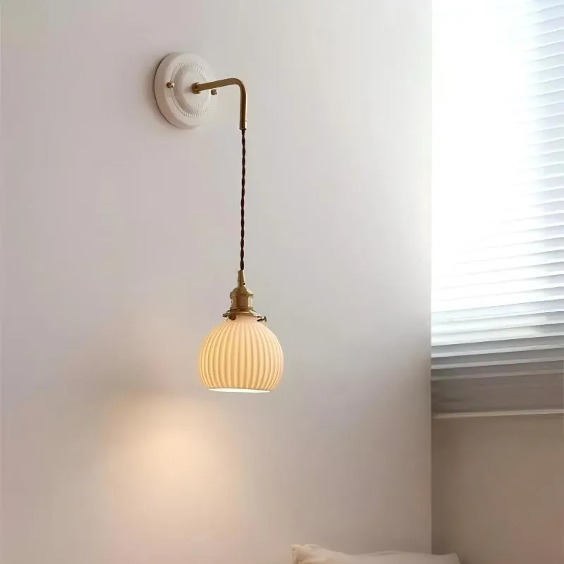 Elegant Ceramic Brass Wall Sconce – White Ceramic Shade with Brass Accent KL1542