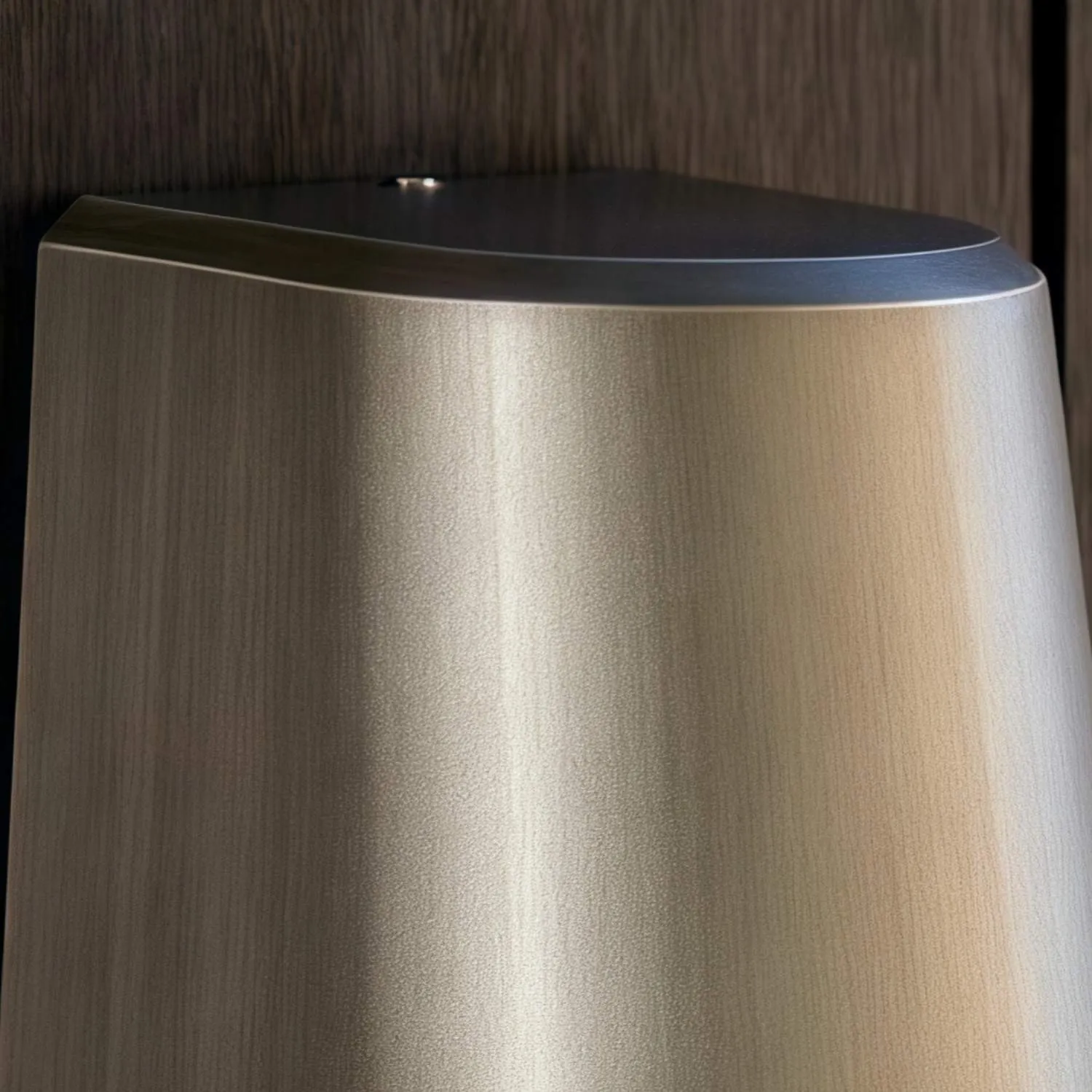 Rivathis Minimalist Metal Pewter Wall Lantern - Stylish Porch Fixture Ideal for Entry or Garden KL1845