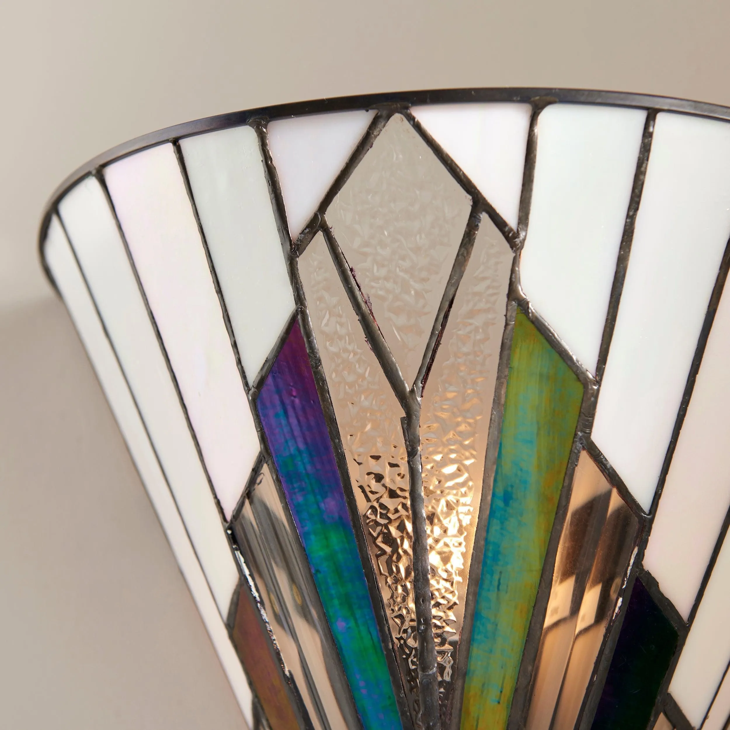 Astolyn Tiffany Artistic Glass Design Wall Lamp - Hallway Radiance KL1572