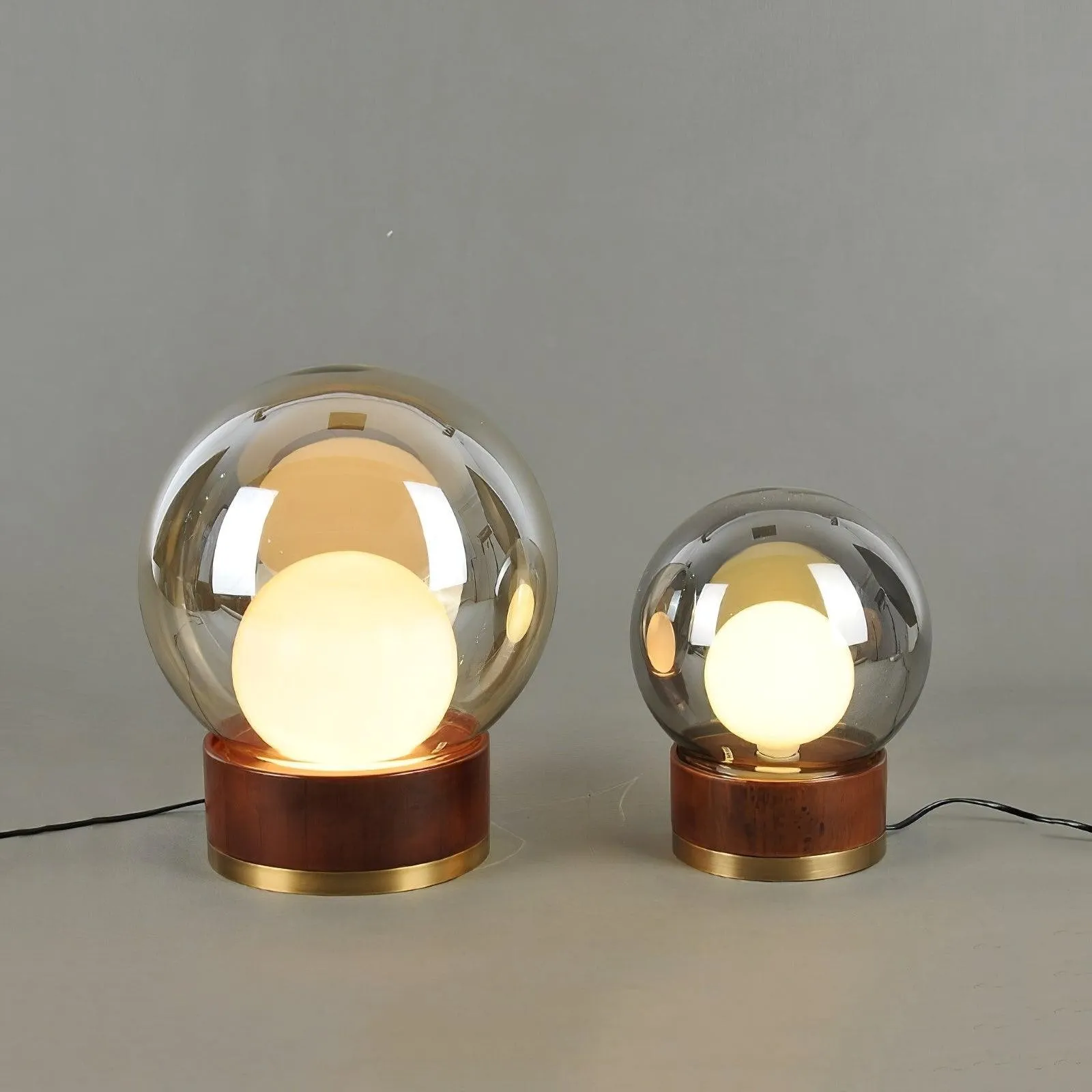 Simple Creative Wood Orb Table Lamp KL615