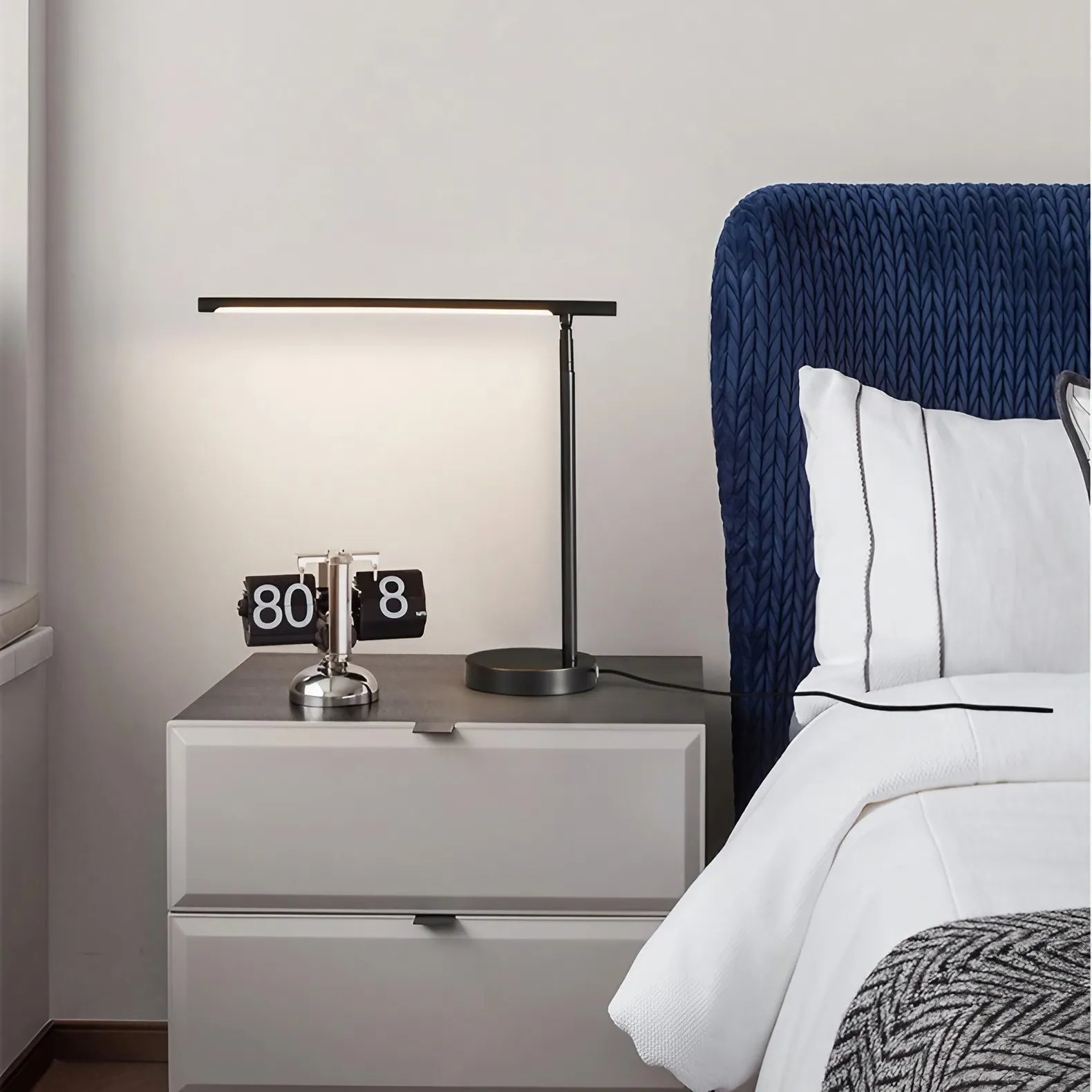 Modern Design Light Rods Reading Table Lamp KL188