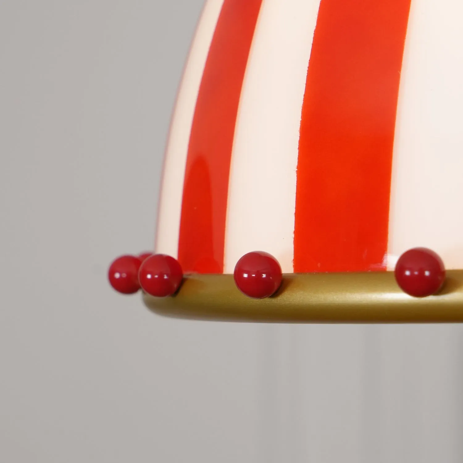 Festilo Sculptural Circus Pendant Light - Modern Decorative Lamp for Creative Area KL309