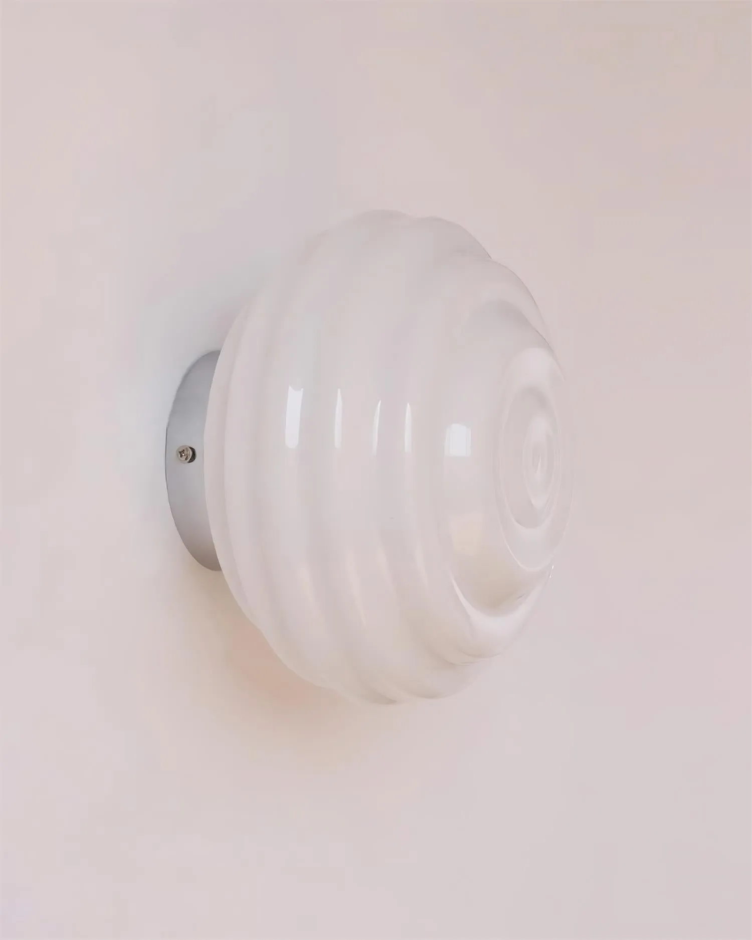 Beverly Wall Light D18
