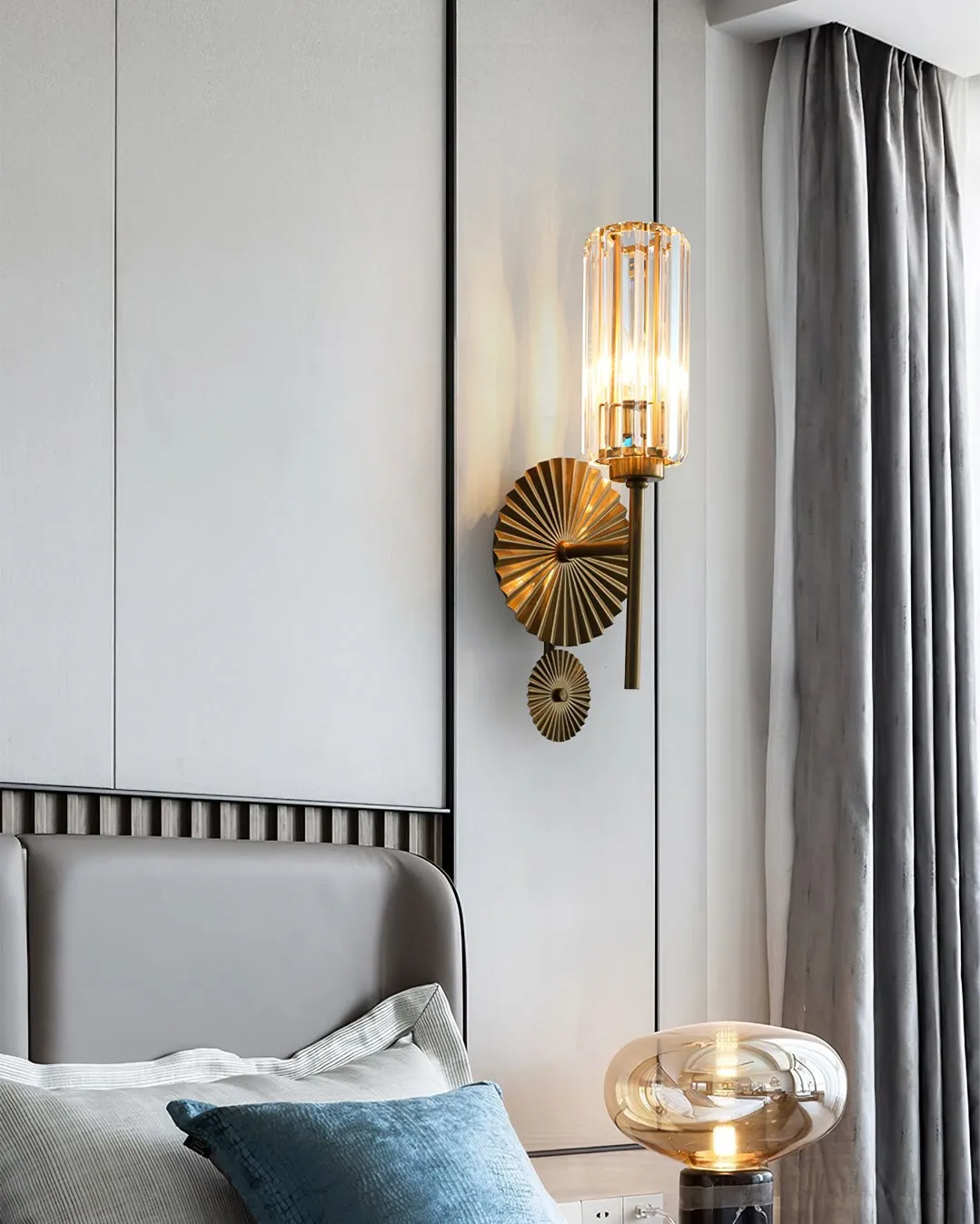 Nordic Light Luxury Crystal Wall Lamp KL293