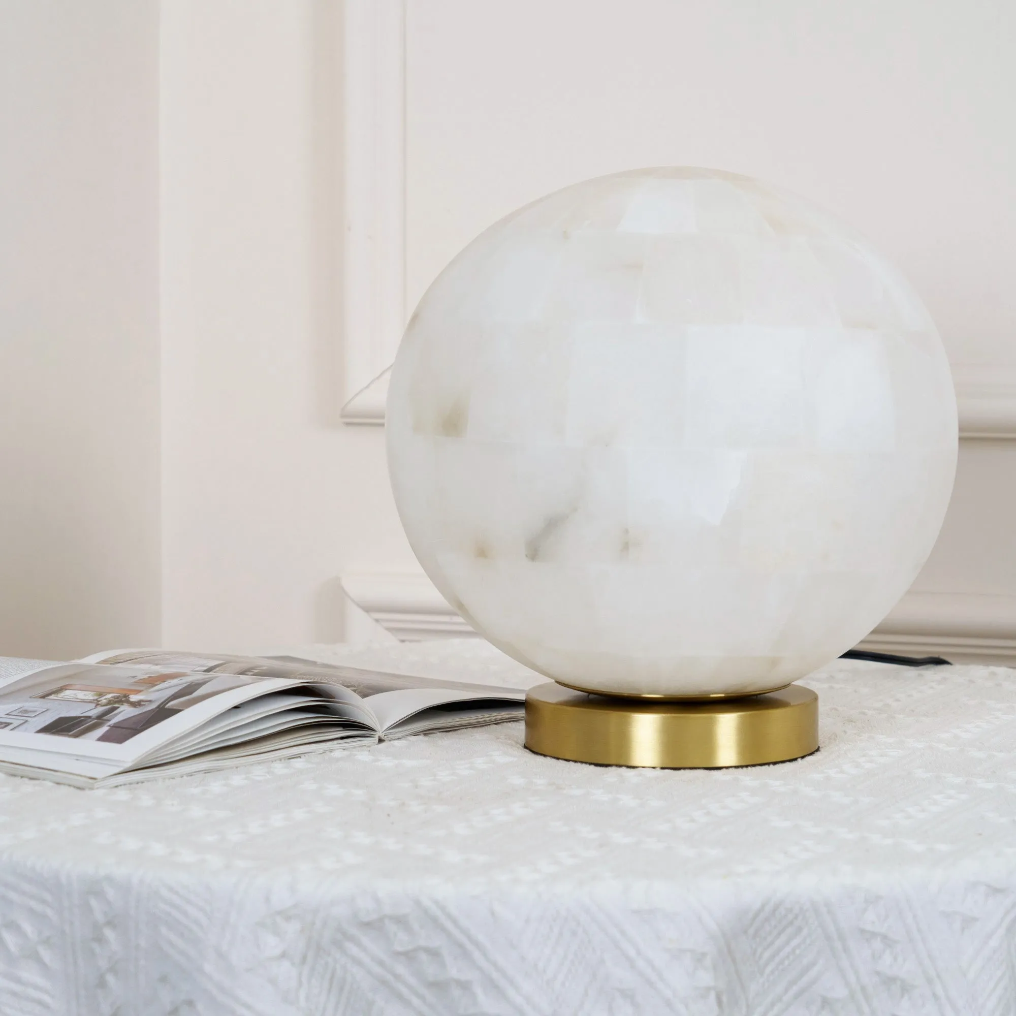 Alabaster Ball Table Lamp D433