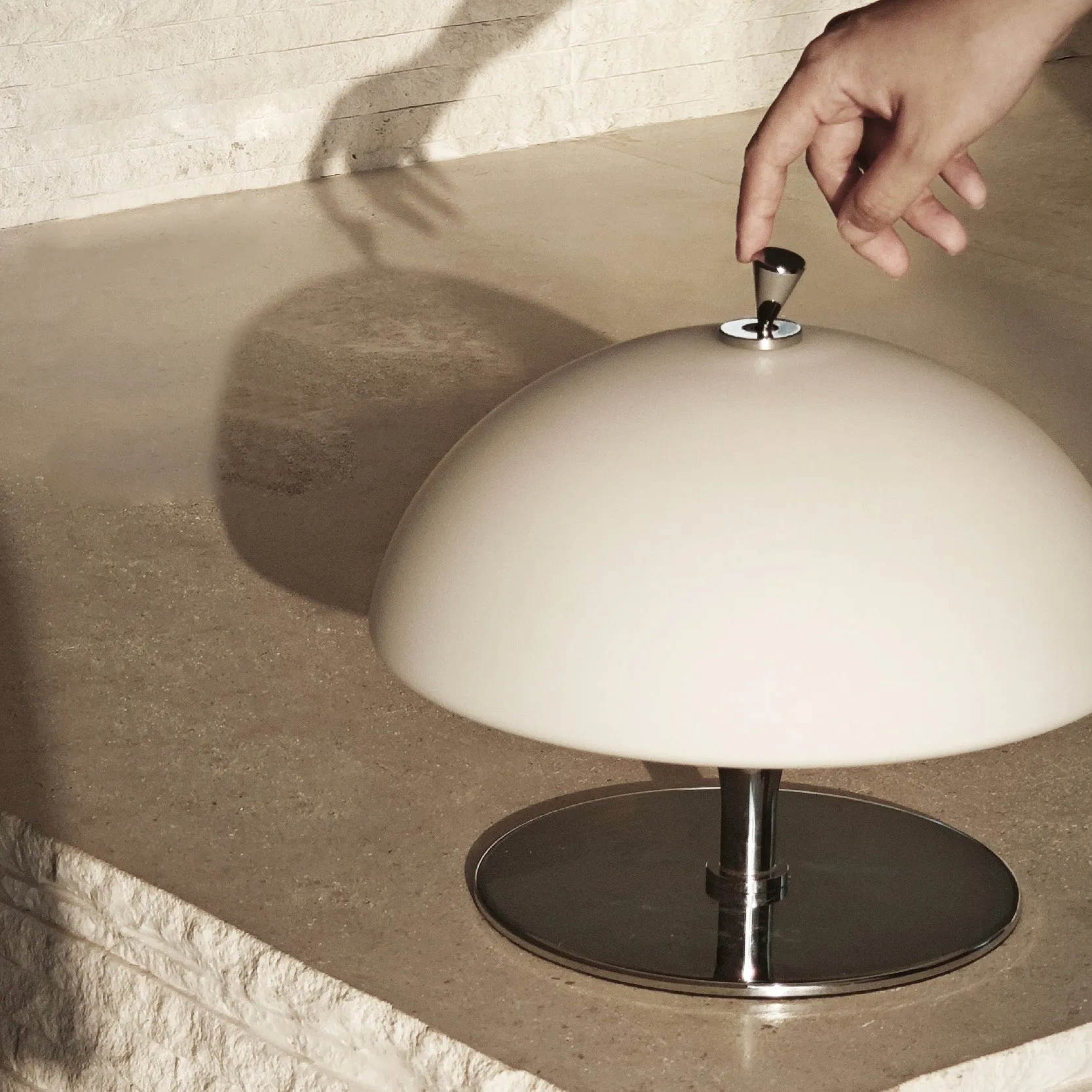 Beret Table Lamp (Built-in Battery) D710
