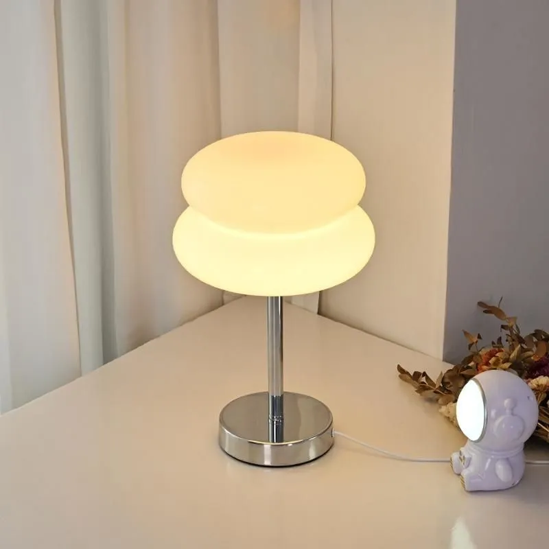Bauhaus Wire Switch Stained Glass Table Lamp K19