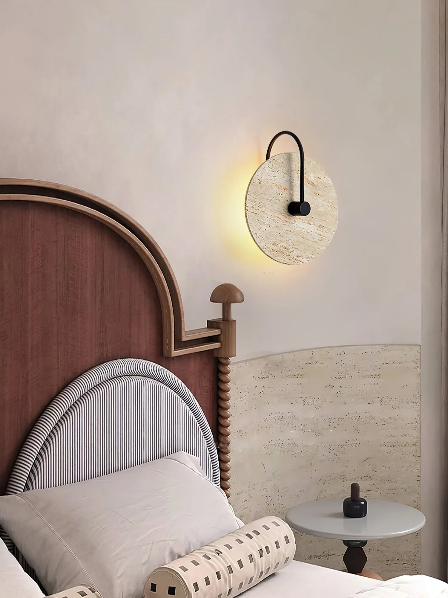 Simple Clock-Shaped Travertine Wall Lamp KL639