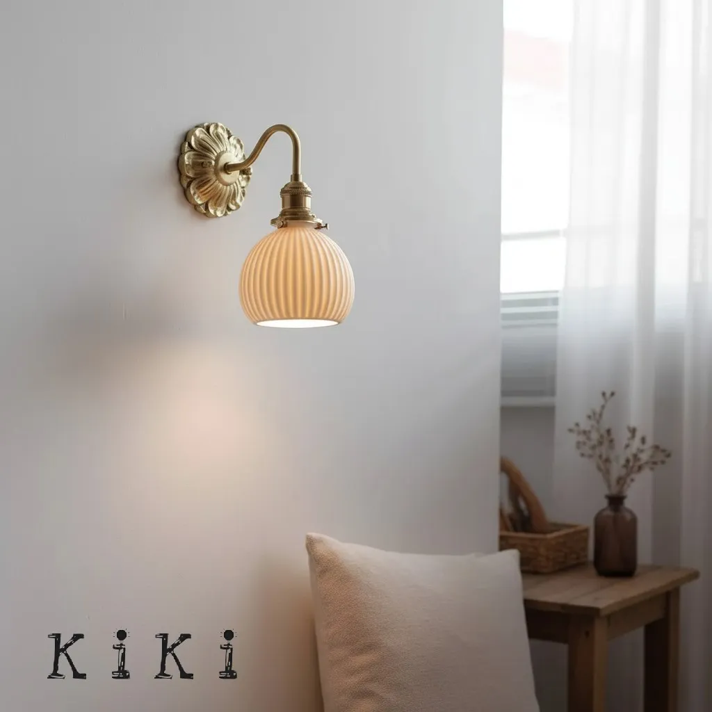 Elegant Ceramic Brass Wall Lamp – Vintage Ceramic Sconce with Brass Accents  KL1538