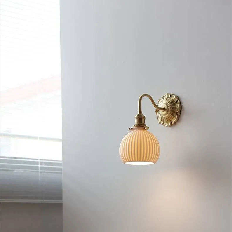 Elegant Ceramic Brass Wall Lamp – Vintage Ceramic Sconce with Brass Accents  KL1538
