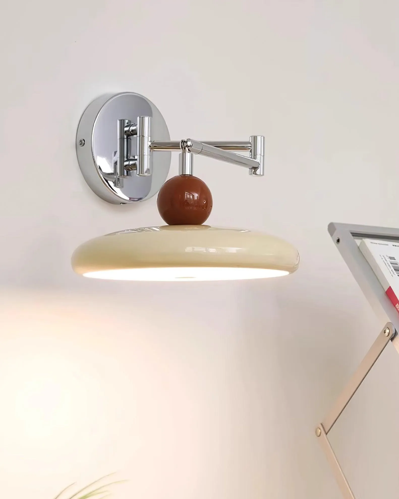 Cream Style Adjustable Swing Arm Disc Reading Wall Lamp KL458