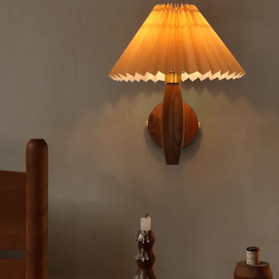 Wooden Wall Lamp