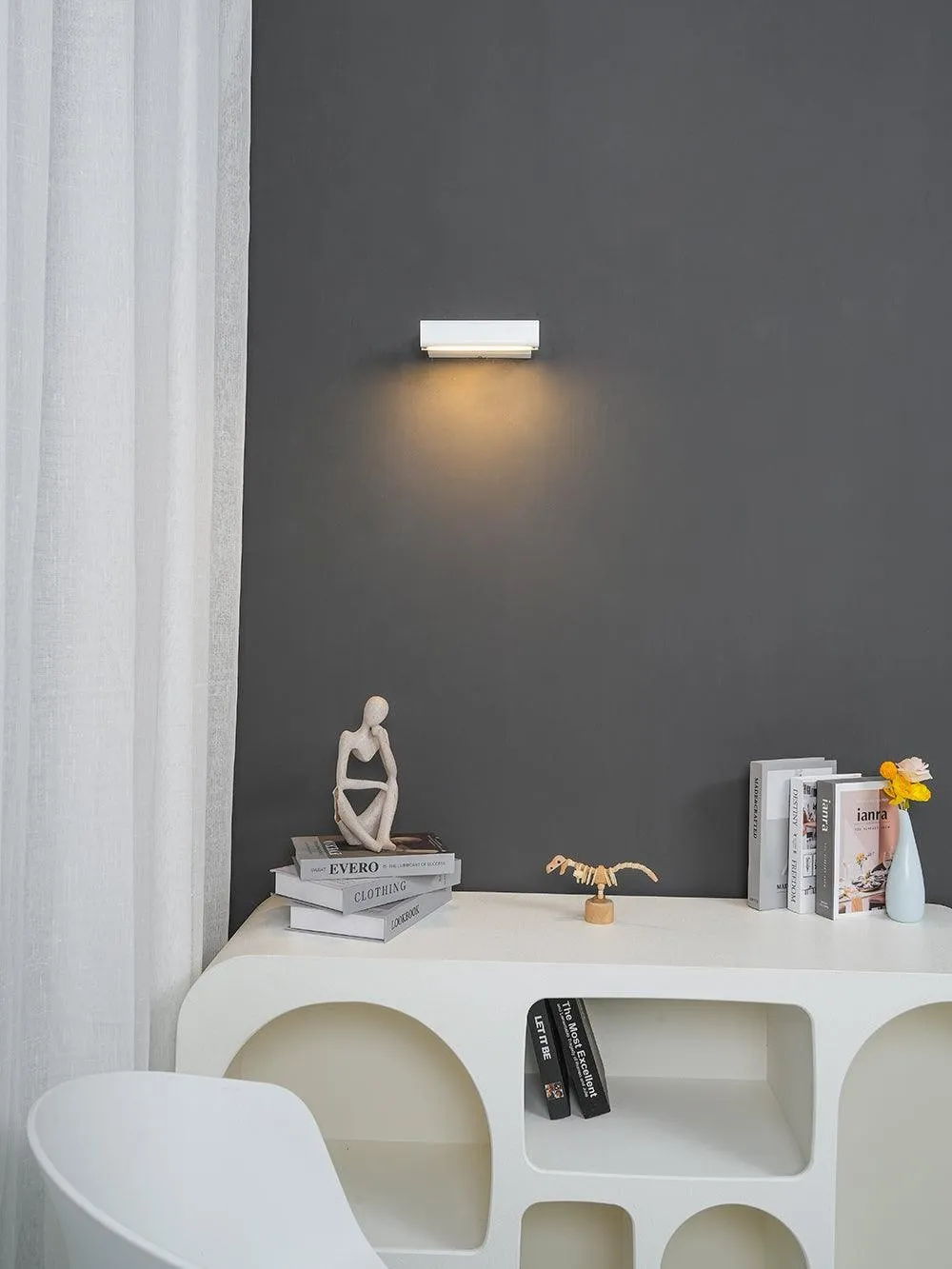 Nordic Art Bedroom Wall Lamp KL528