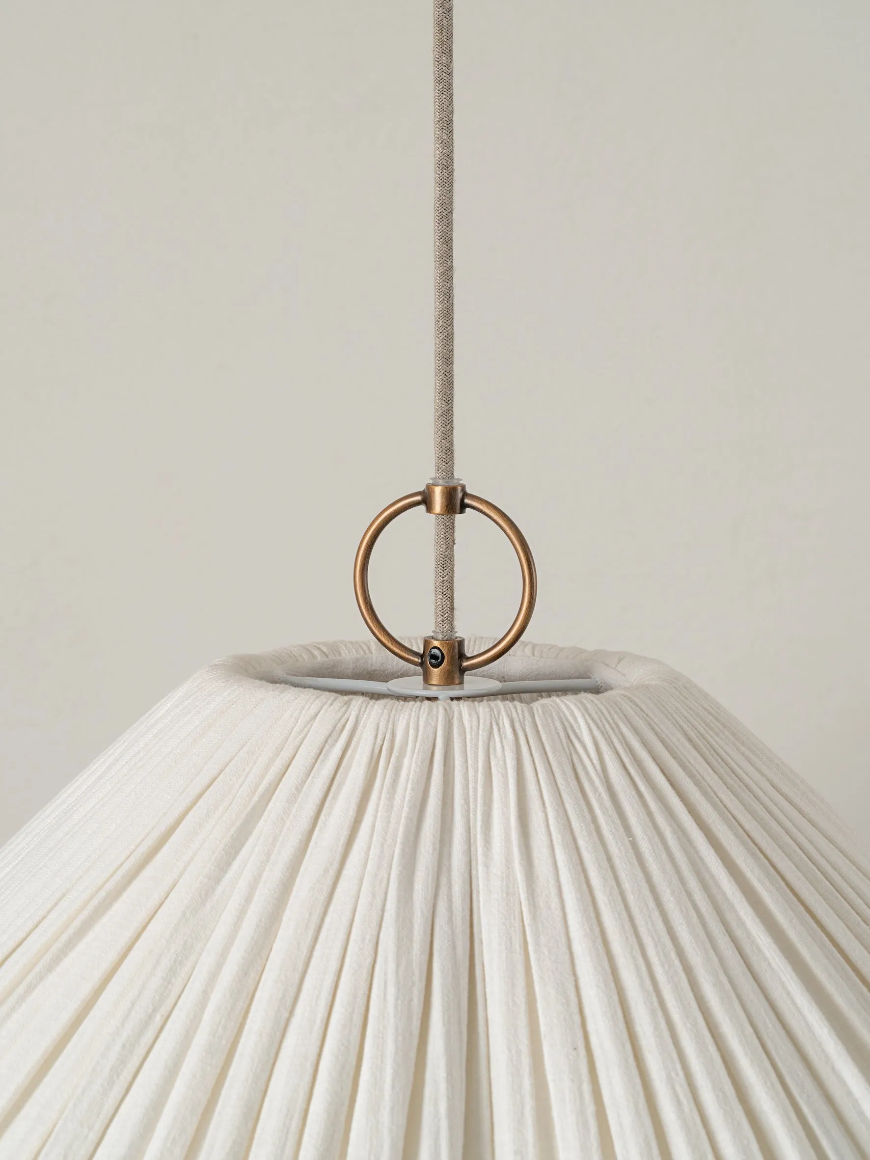 Blossine Oversized Linen Scalloped Pendant Light –Modern Textile Pendant Light for Home Interiors KL1537