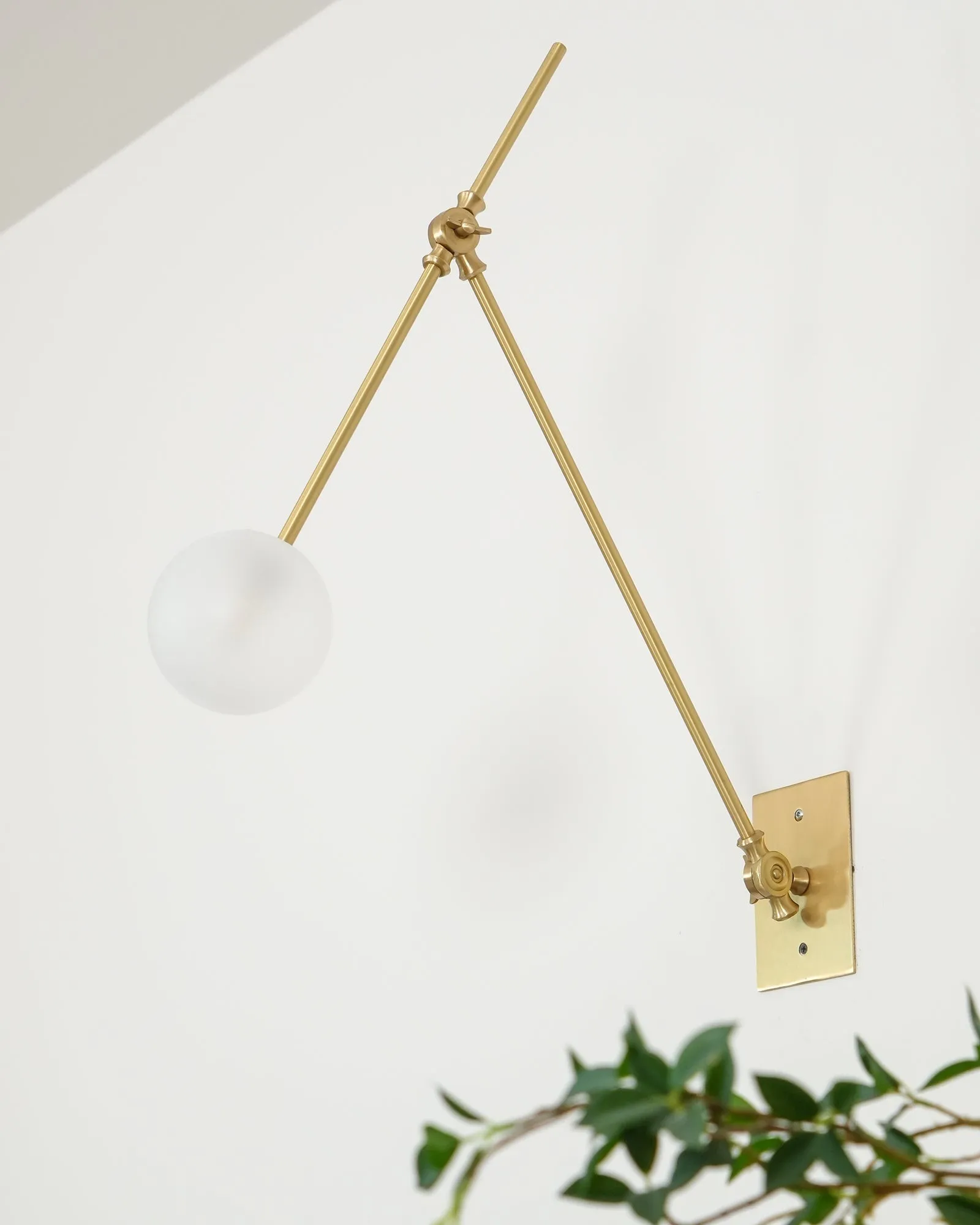 Vintage Metal Adjustable Swing Arm Wall Lamp KL842