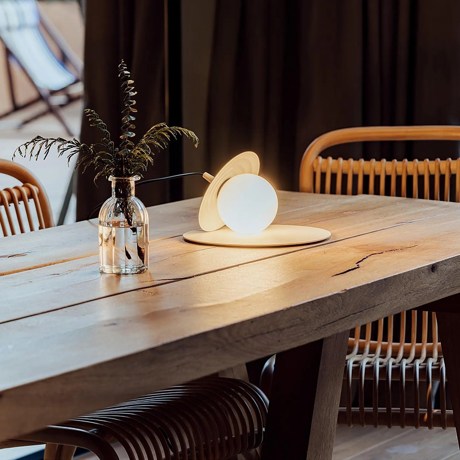 Modern Classic Record Table Lamp KL844