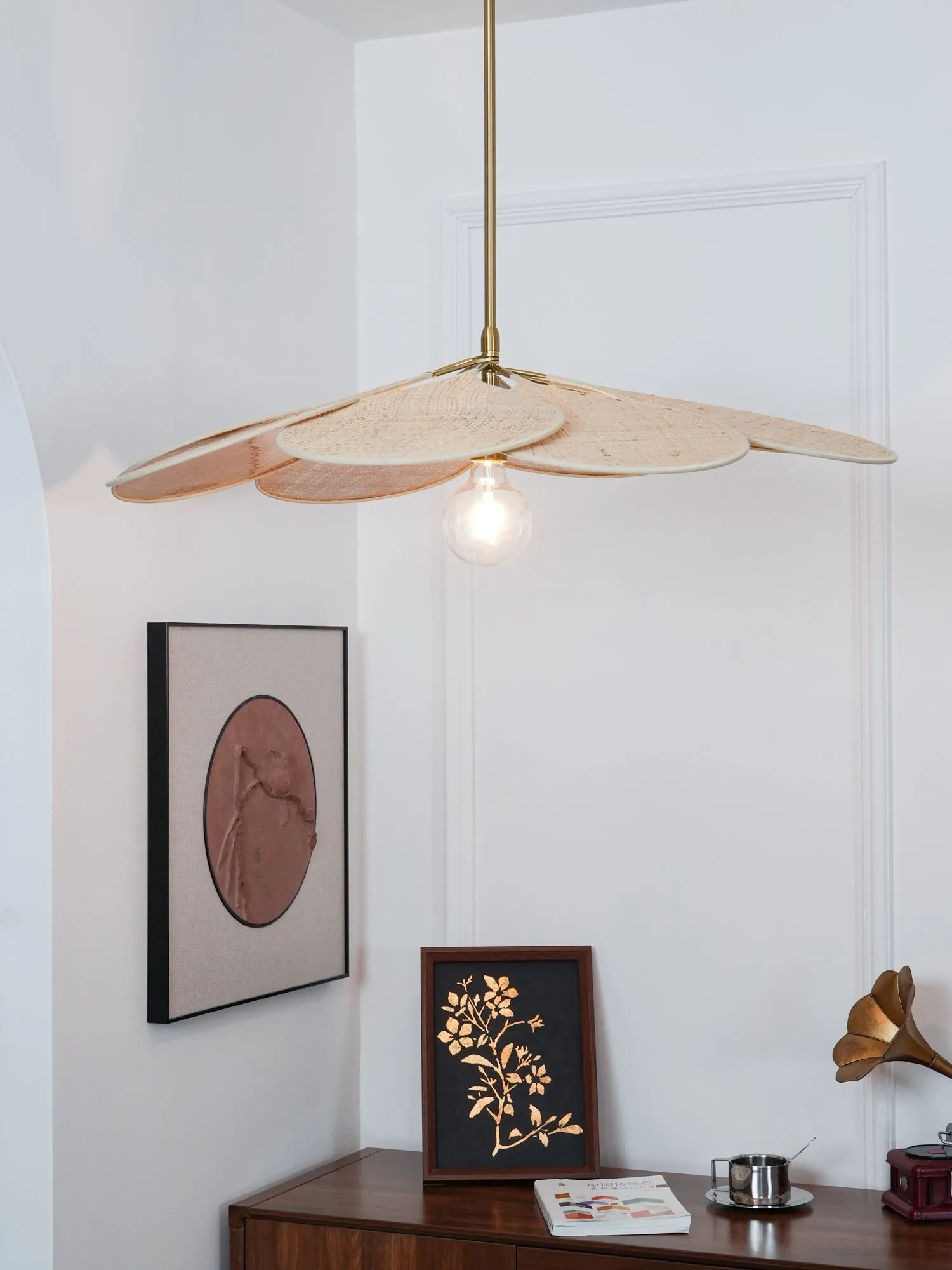 Petals Bloom Rattan Pendant Lamp KL574