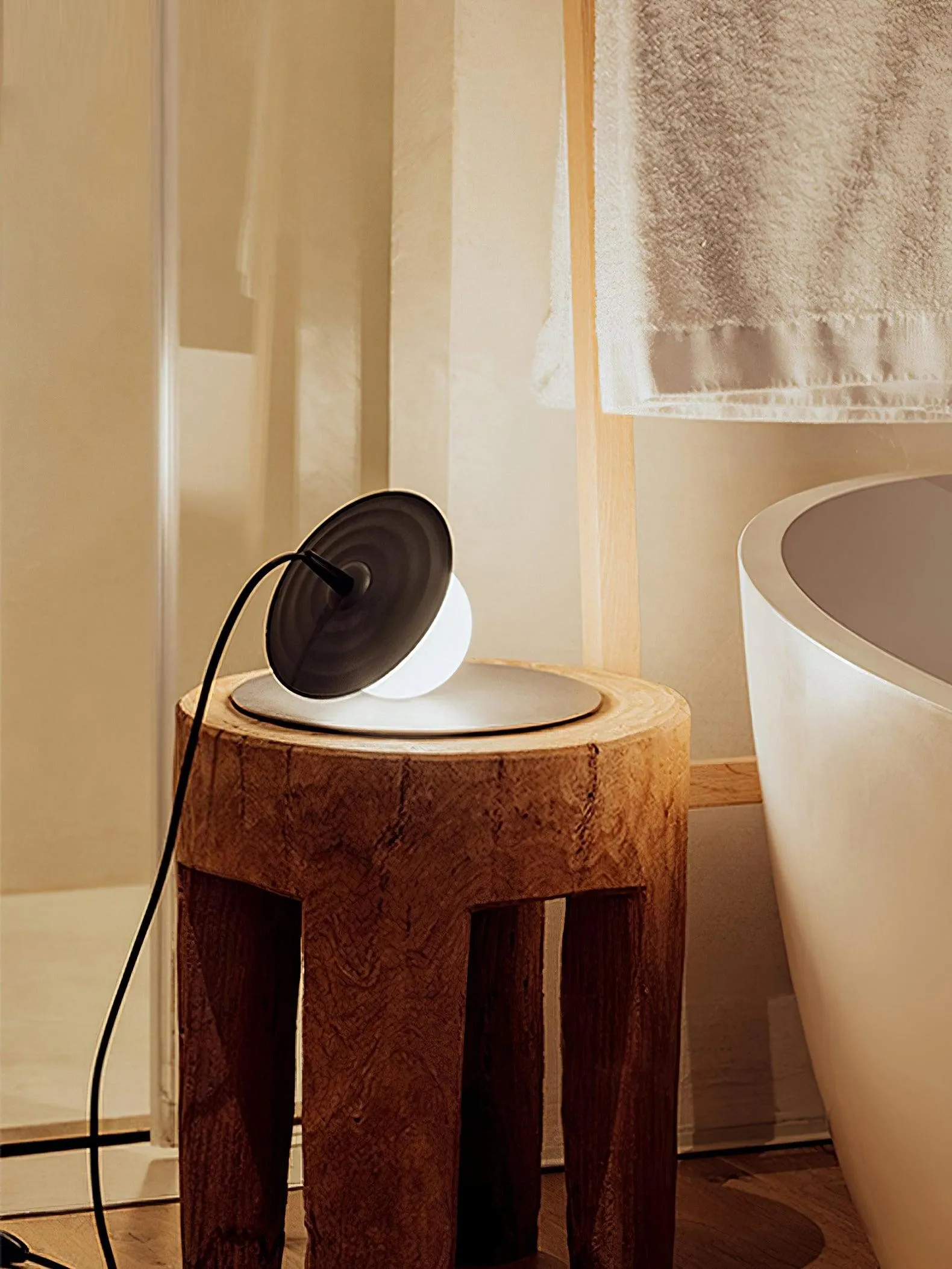Modern Classic Record Table Lamp KL844
