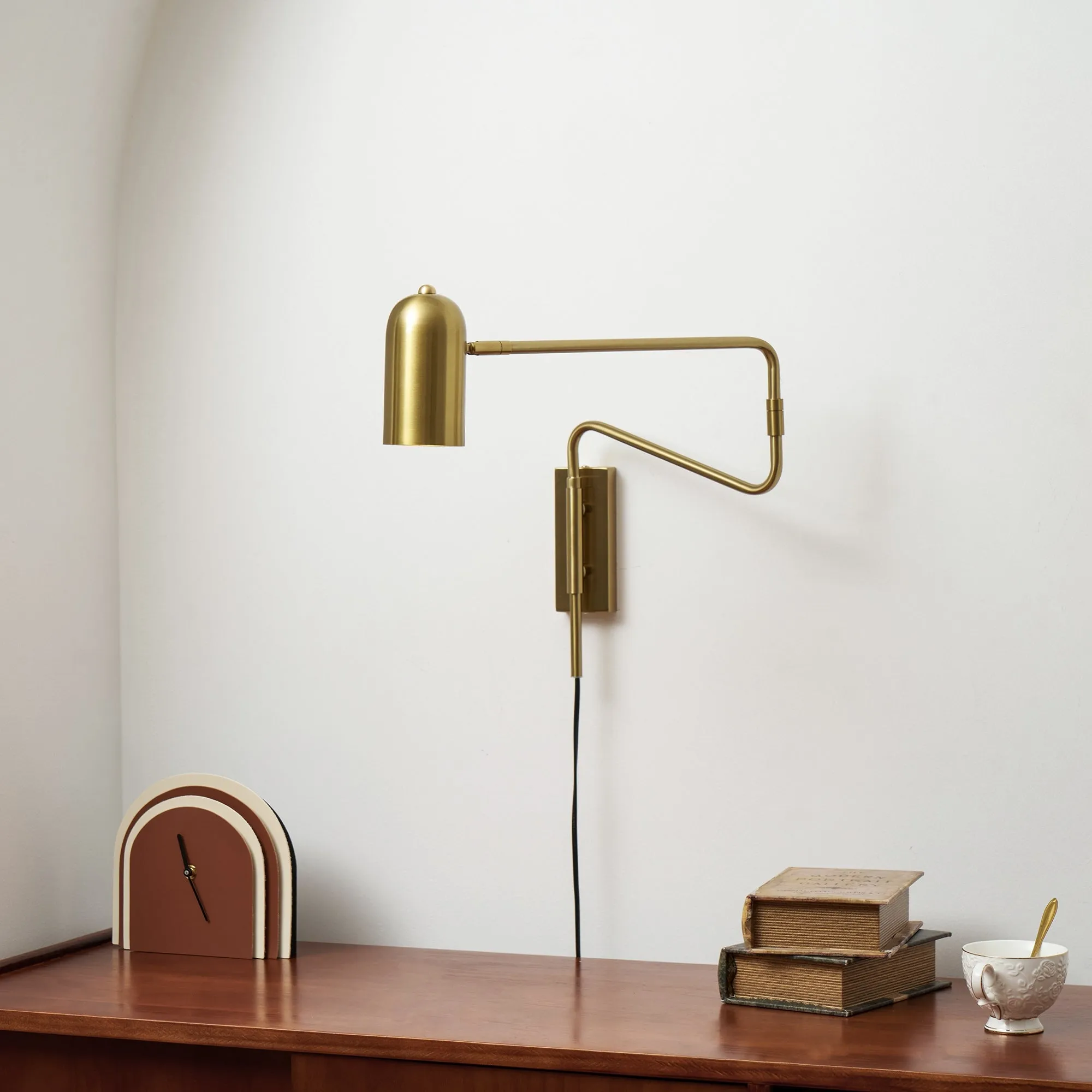 Adjustable Arm Plug In Wall Lamp D371