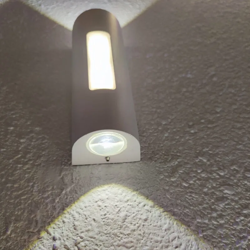 Modern LED IP65 Waterproof Outdoor Light D772