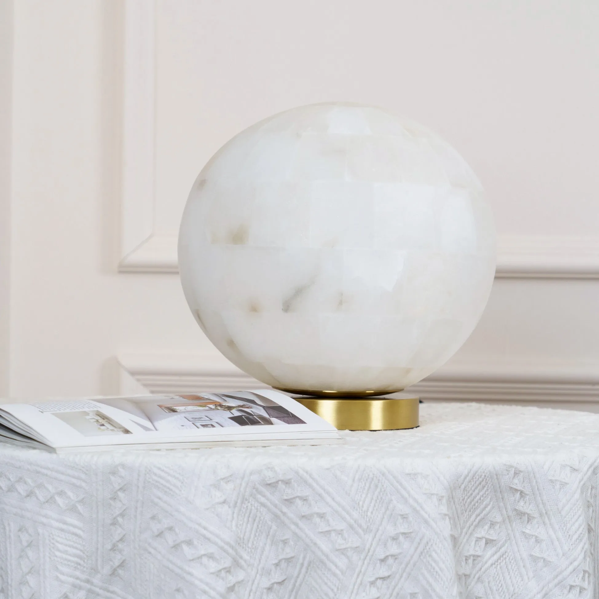 Alabaster Ball Table Lamp D433