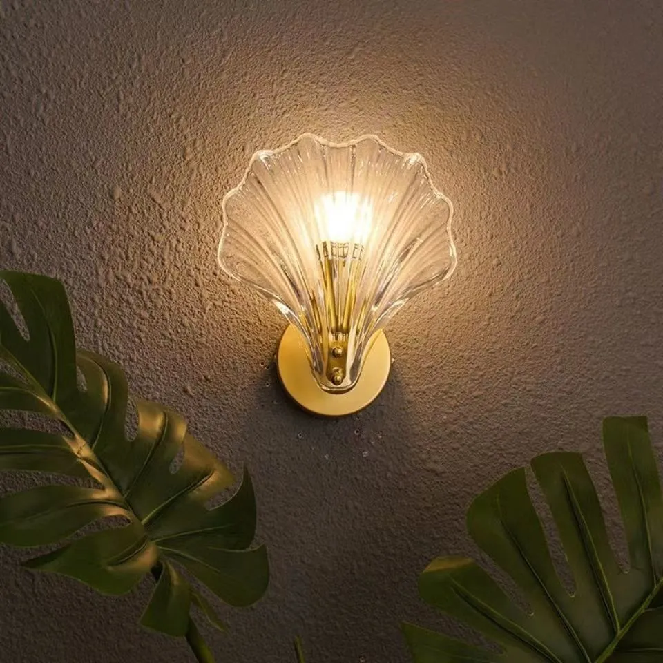 Shell Wall Light