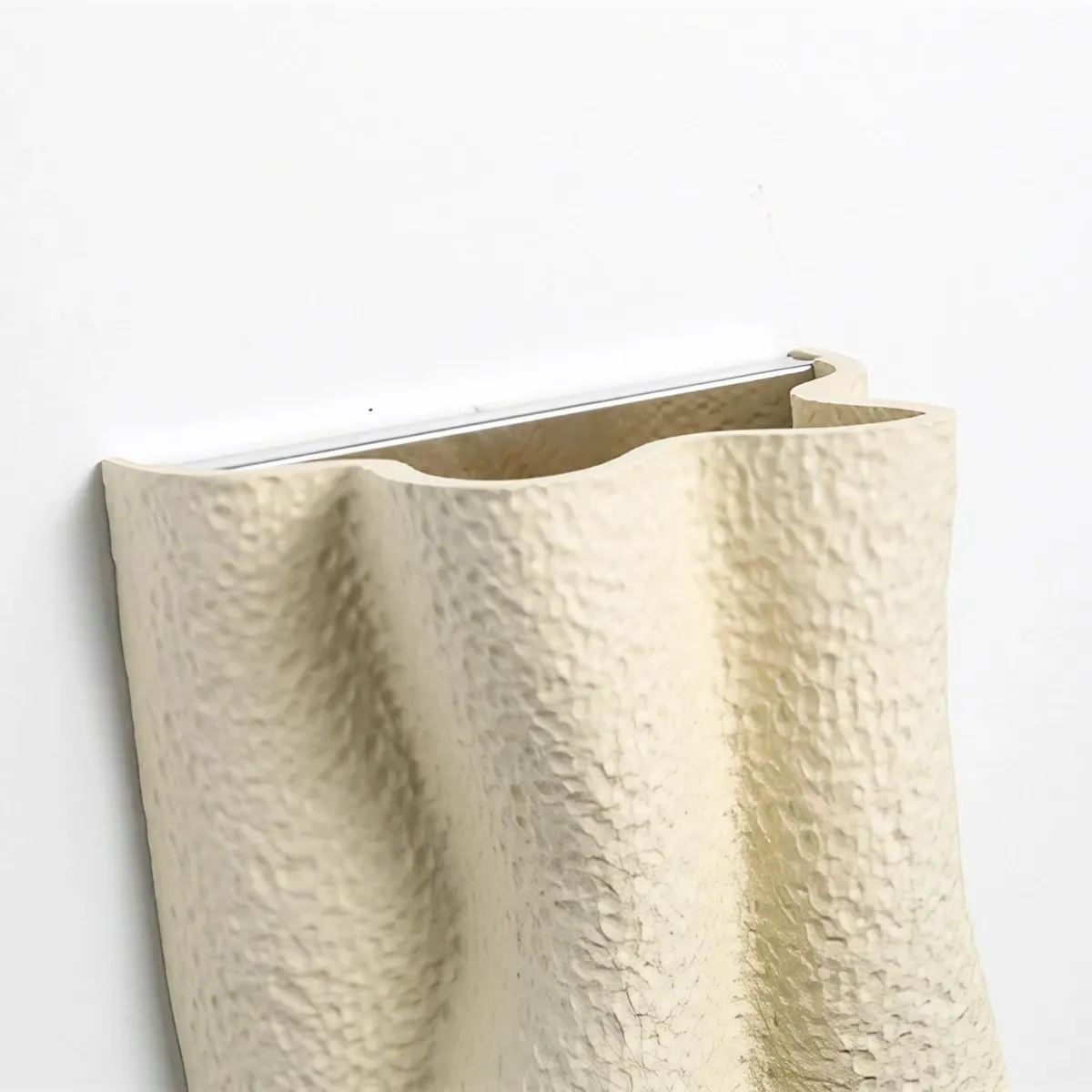 French Folded Resin Ribbed Wall Sconce For Hallway KL161