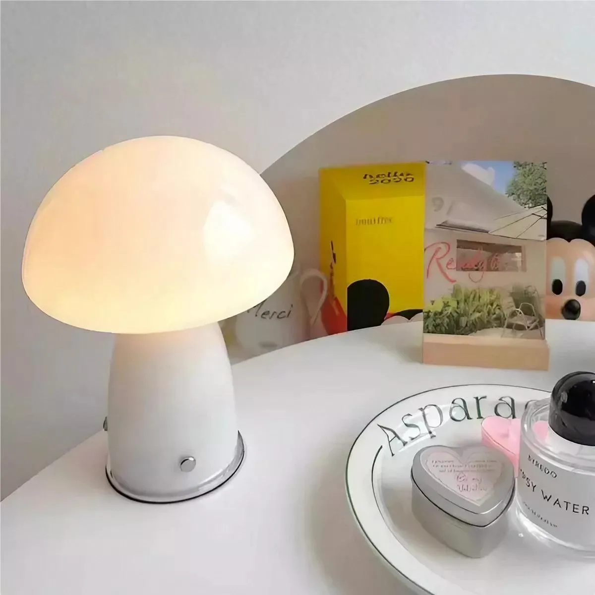 Modern Bauhaus Glass Mushroom Table Lamp KL40