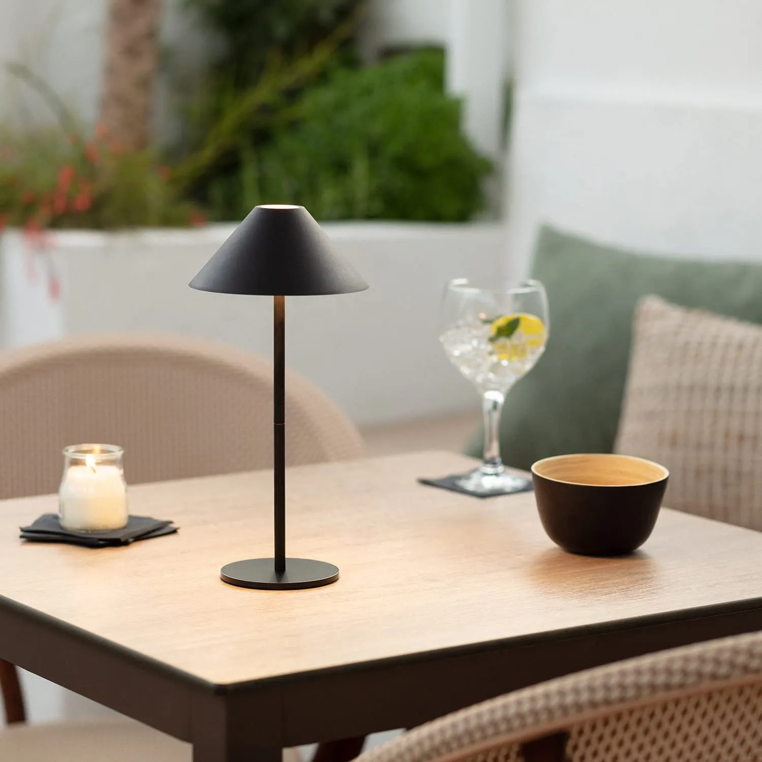 Cone Portable Battery Outdoor Table Lamp KL26
