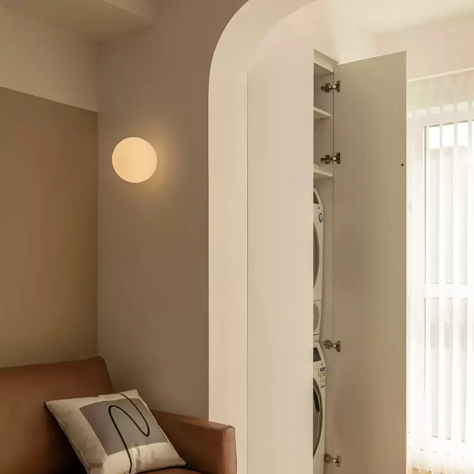 Minimalist Bauhaus Orb Style Wall Lamp KL400