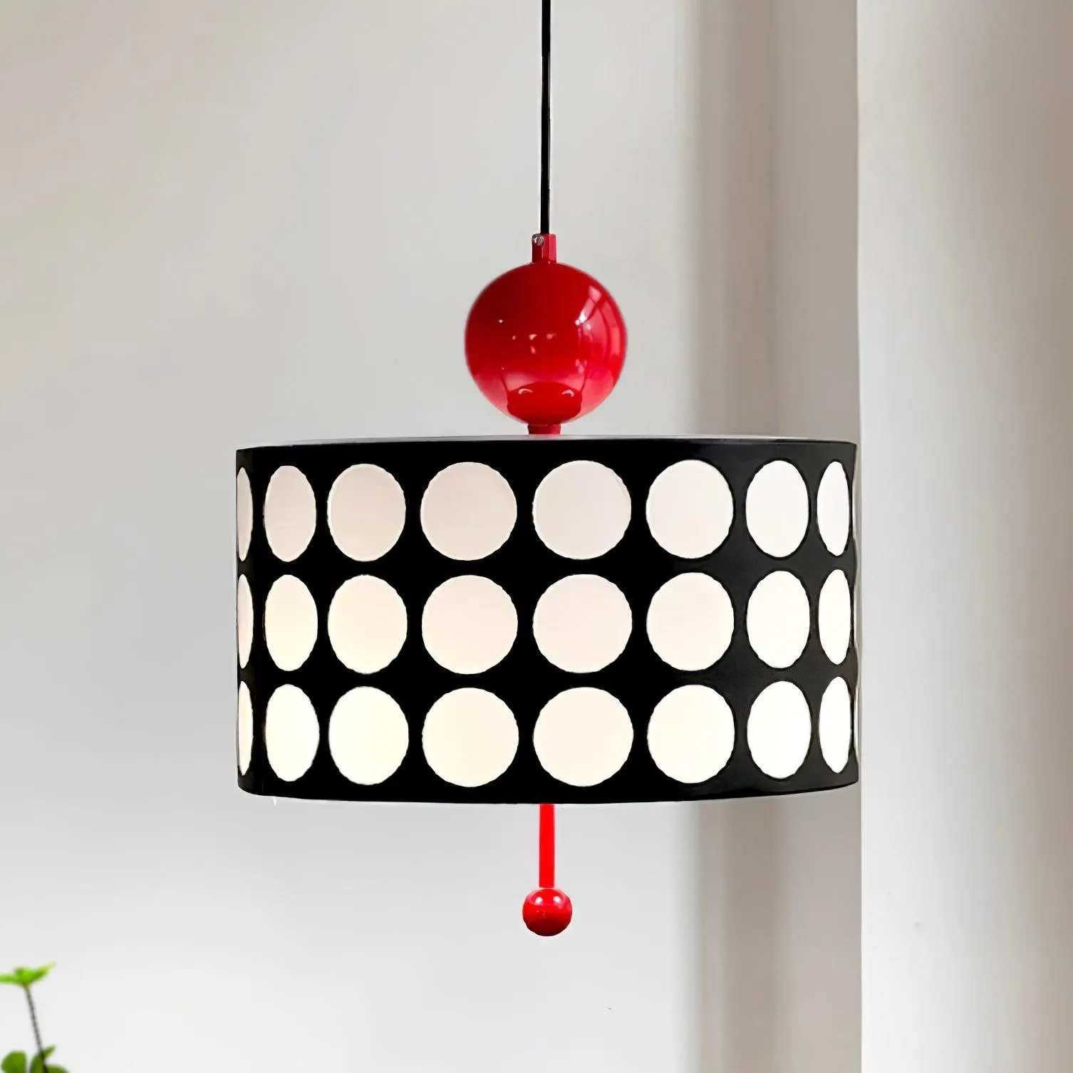 Graphic Checkered Pendant Light - Retro Chic Style for Dining Room and Kitchen Island KL341