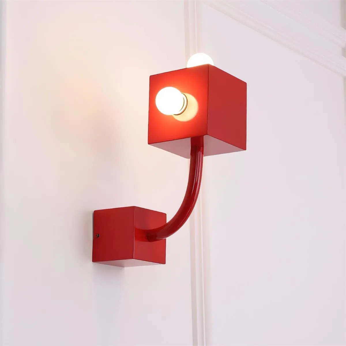 Red Cube Metal Wall Lamp KL602