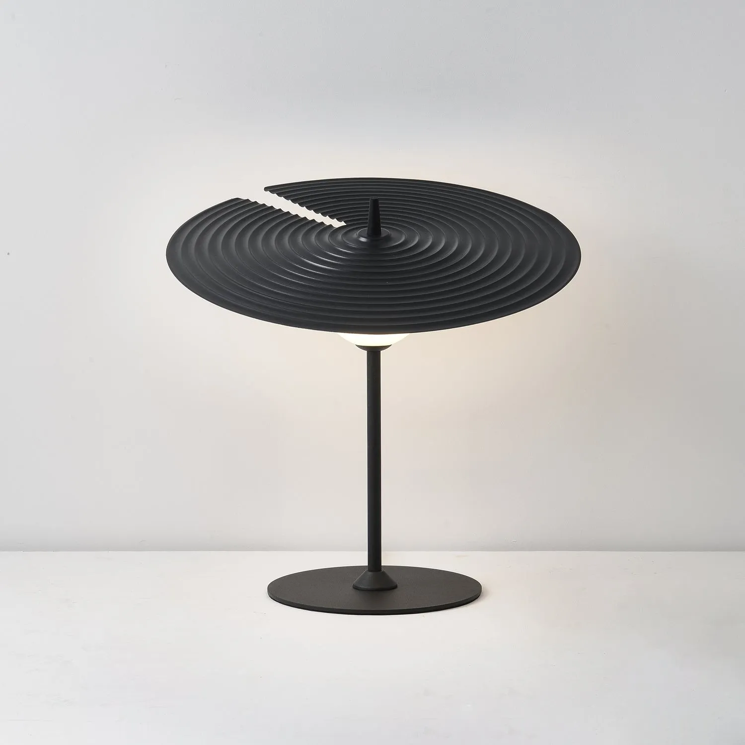 Modern Classic Record Table Lamp KL844