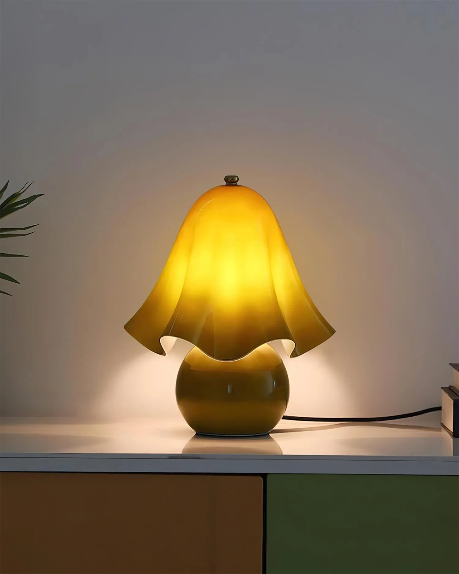 Bellina Decorative Table Lamp - Sculptural Bell Flower Shape KL1451