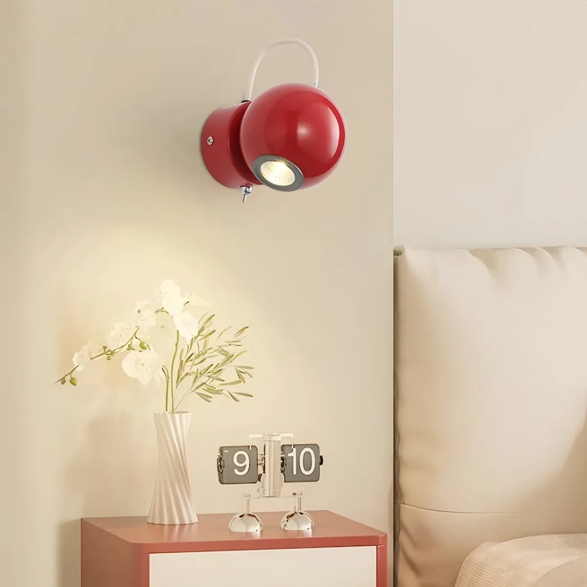 Modern Cream Magnetic Attractor Ball Wall Lamp KL167