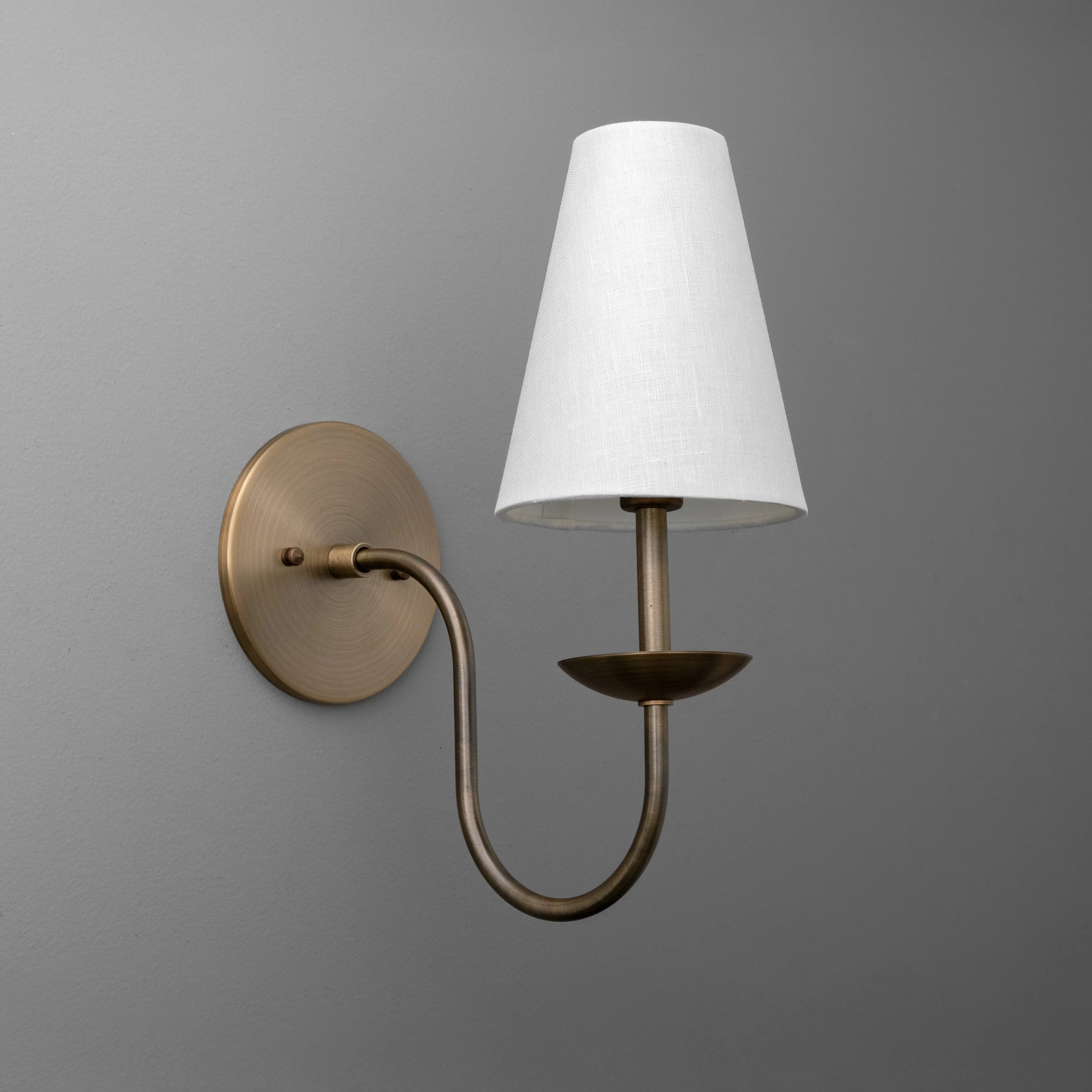 Curva Metal White Linen Sconce - Classic Brass Wall Light for Bedrooms KL1520
