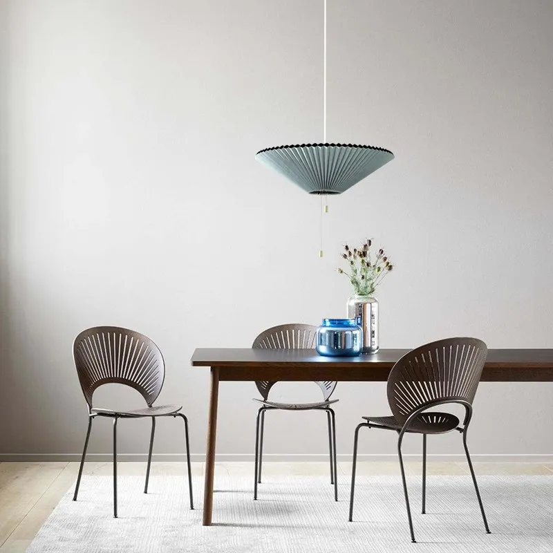 Méduse Flexible Sculptural Pendant Lamp - Contemporary Hanging Light for Interior Spaces
