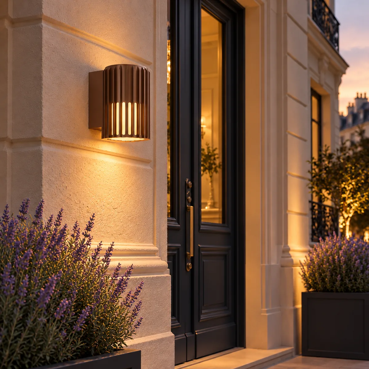 Outdoor Wall Light with an Open Base